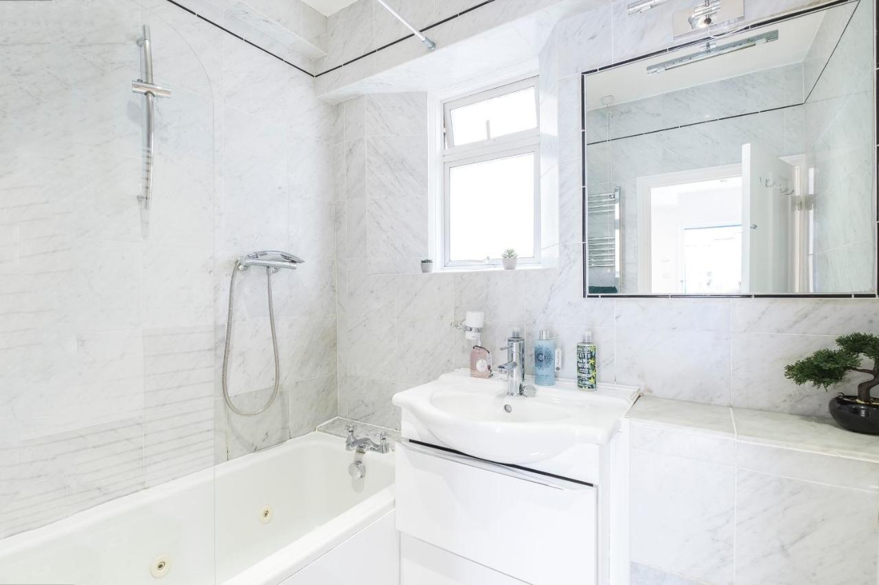 Marylebone Mews - Beautiful 2 Bedroom Flat Londres Extérieur photo